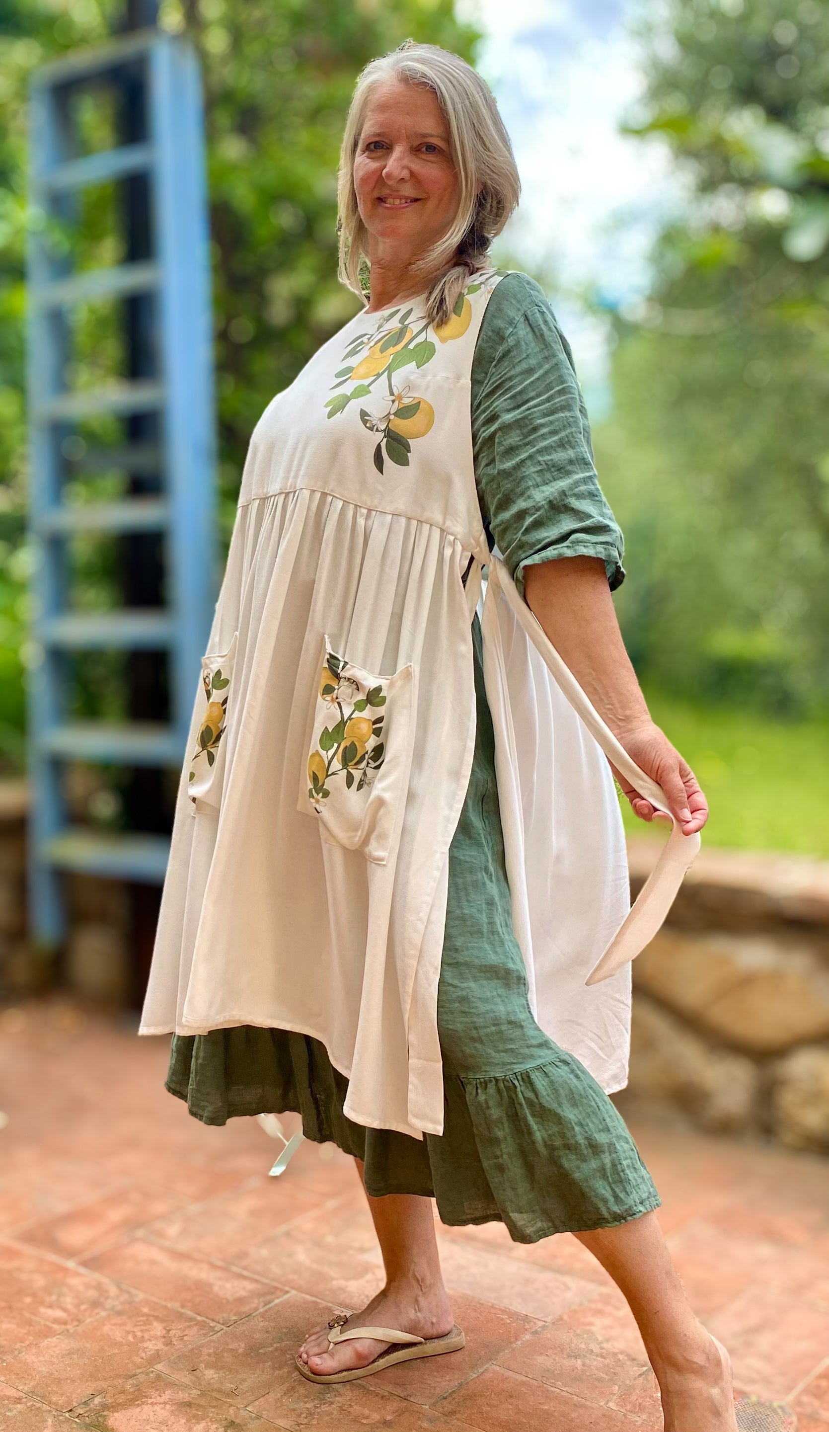 Lemon Tree - abito grembiule, corto, bianco - OUTGOING