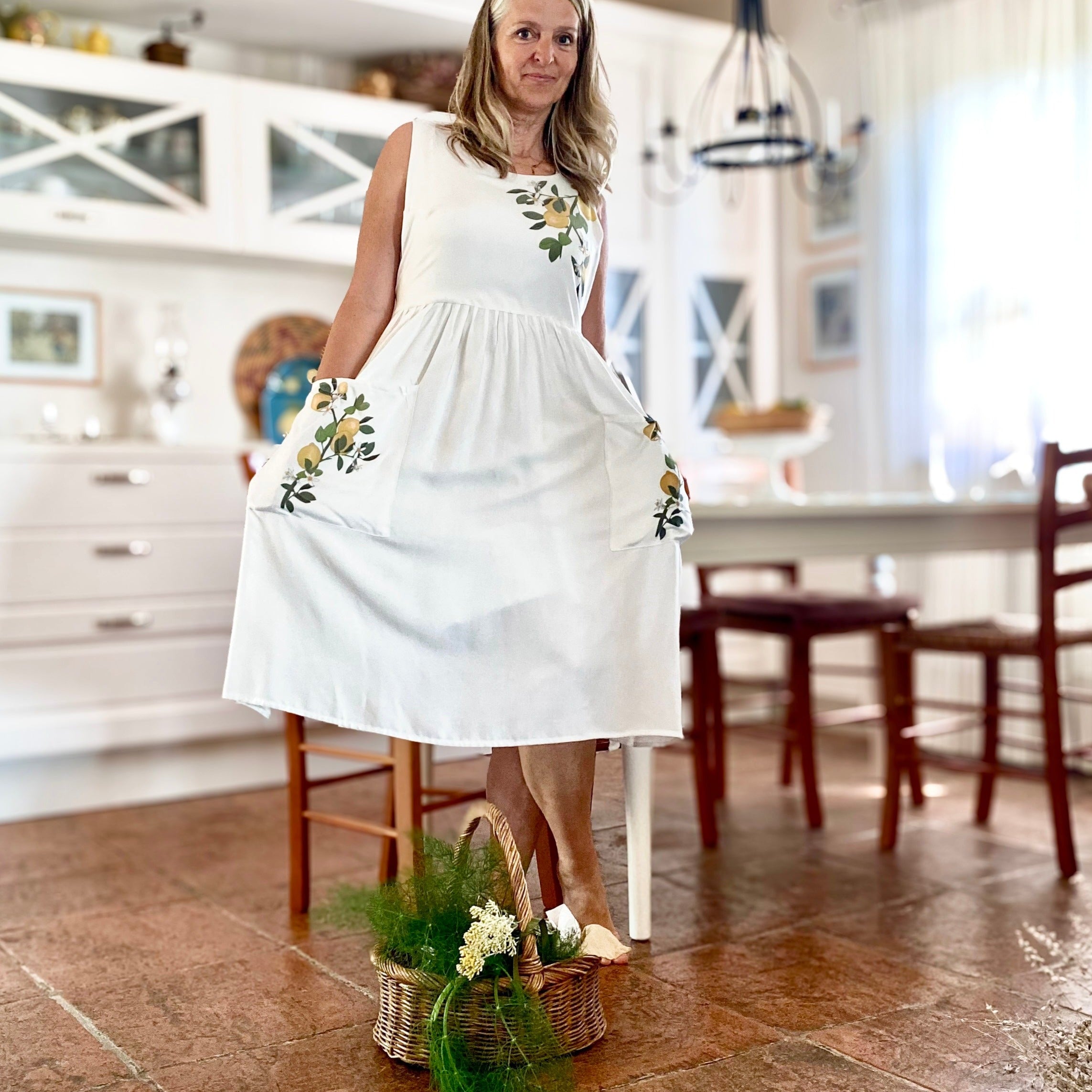 Lemon Tree - abito grembiule, corto, bianco - OUTGOING